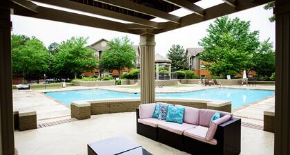 The Grove Getaway - Walking Distance to Ole Miss; Minutes from The Oxford Square