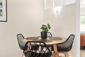 Dining - Modern Luxurious Living With Your Own Parking Spot (Sandy Bay)