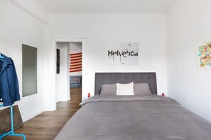 2 bedrooms, iron/ironing board