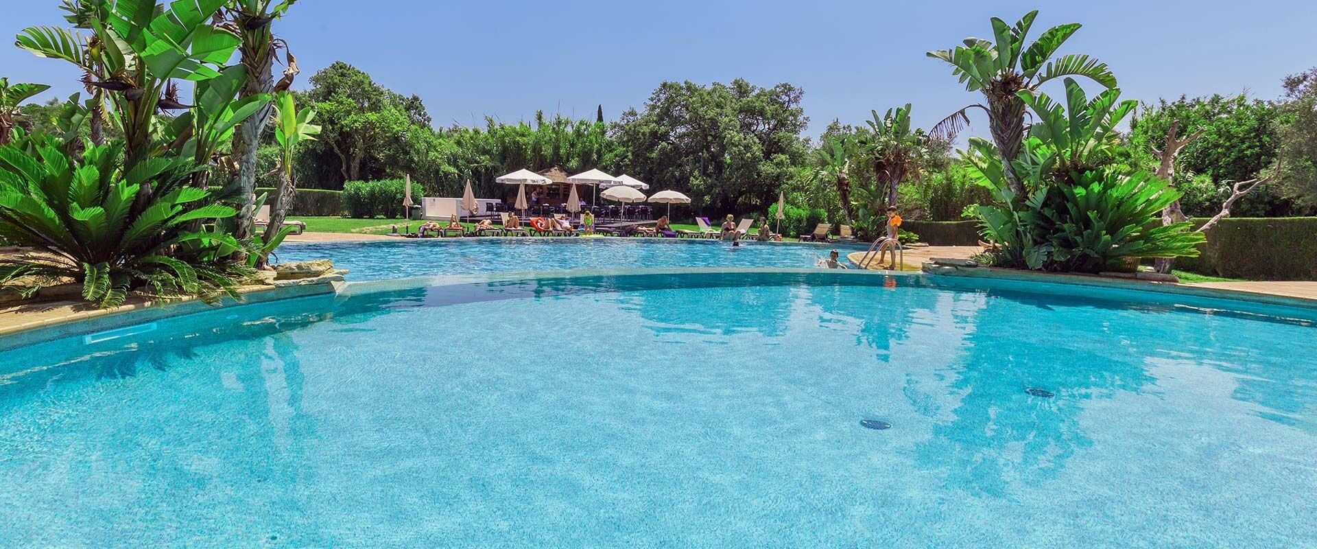 Indoor pool, outdoor pool