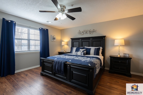 Bedroom 1~ King Size Bed