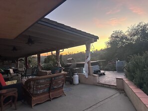 Outdoor dining - 3Bd/2b home, near wedding locations, wineries, Temecula, Resort & Casinos, Views (Fallbrook)