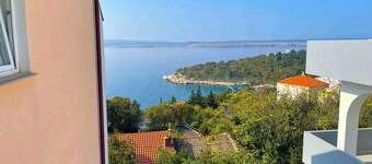Studio with sea view