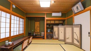 Private kitchen - Tomiya Kinbe-tei (Ozu)