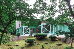 Exterior - Hale Makawao (Daisen)