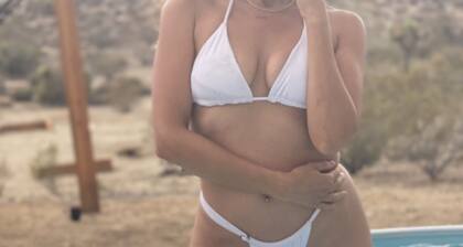 On1.5 acres & surrounded by lots of unbuilt land. Minutes to Joshua Tree & Shops