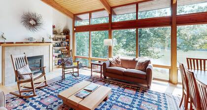 Family Lake House with Deck, Private Dock/Boathouse, Grill, Firepit, & Fast WiFi