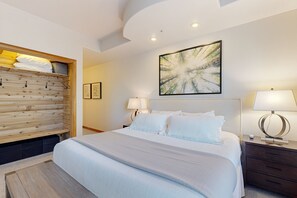 2 makuuhuonetta, silitysrauta/-lauta, internet, vuodevaatteet