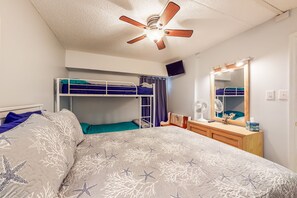 1 dormitorio, tabla de planchar con plancha, Internet y ropa de cama