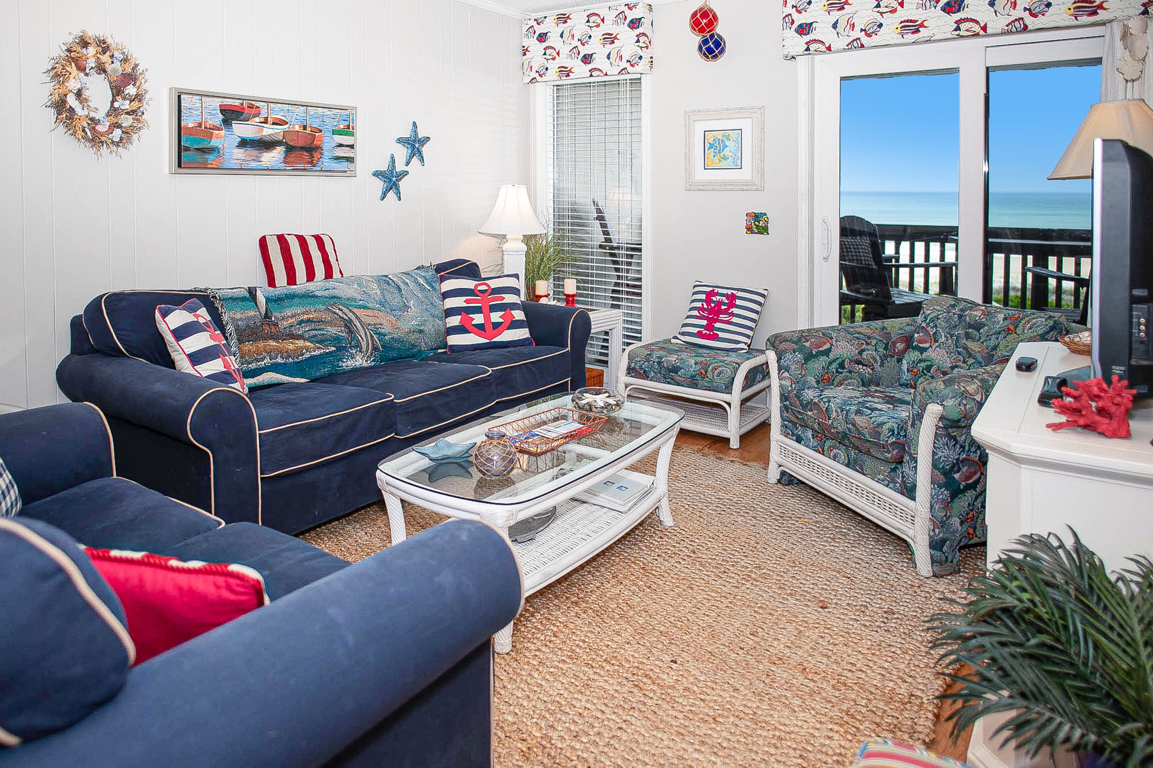 Beautifully Remodeled, Oceanfront, 3rd-Floor Condo with Balcony & Shared Pools