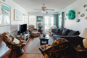 TV, DVD player