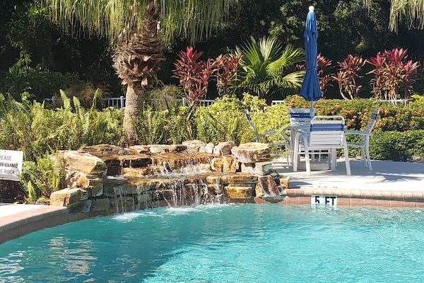poolside