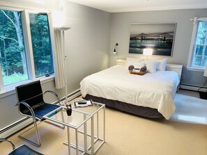 2 chambres, bureau, fer et planche à repasser, accès au Wi-Fi (inclus)