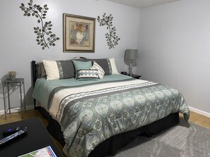 1 habitación, tabla de planchar con plancha, wifi y ropa de cama