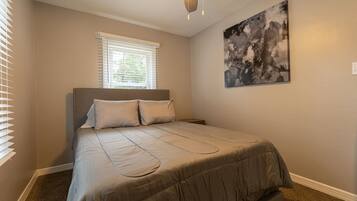 2 camere, ferro/asse da stiro, Wi-Fi gratuito