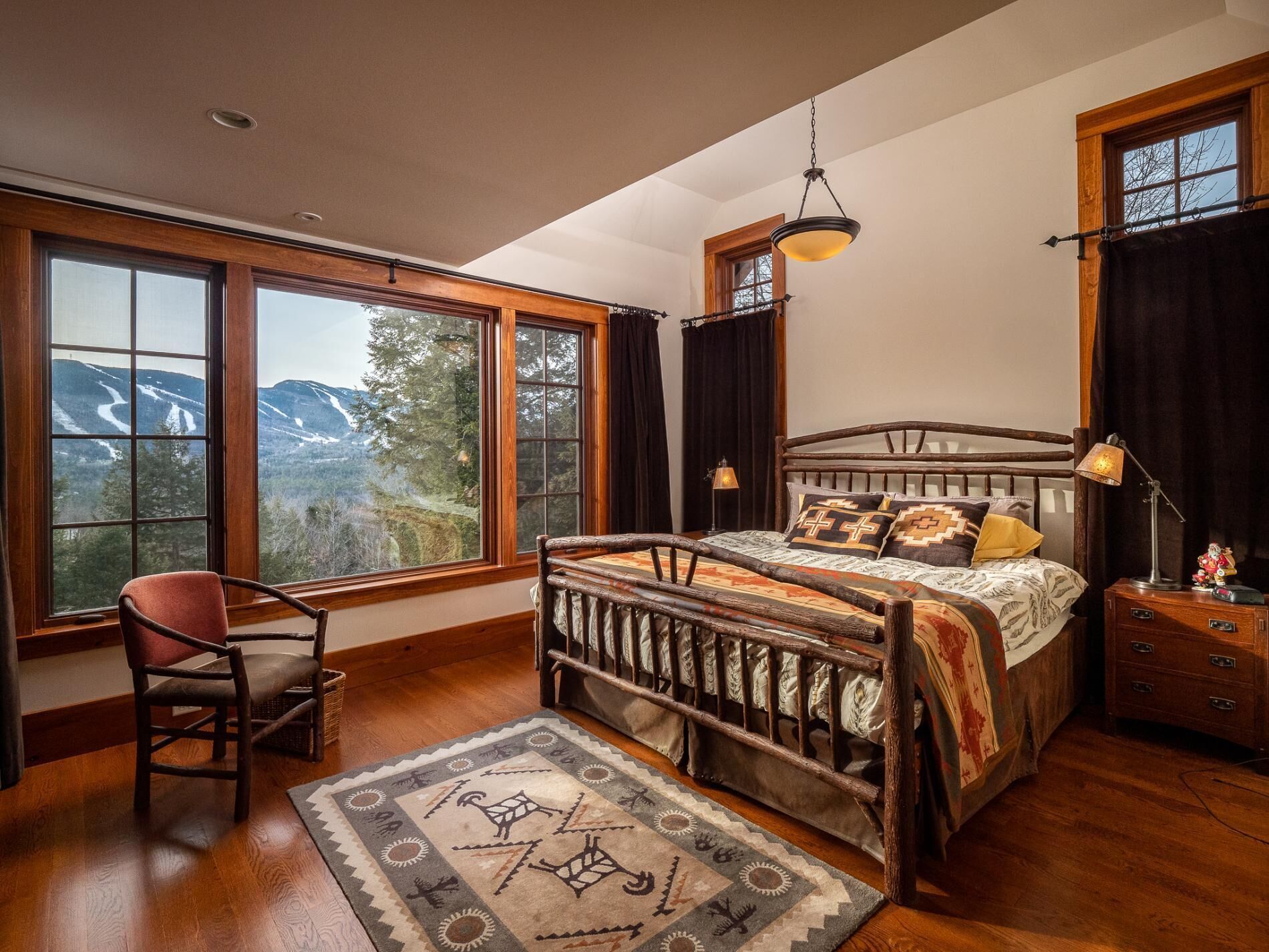 6 bedrooms, WiFi, bed sheets