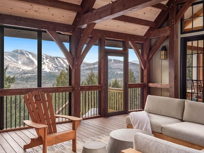 Headwall at The Peaks- Spectacular Custom Mountain Retreat
