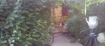 Lovely 3-Bdrm Cottage w/Private Patios/Pkg Sanyang