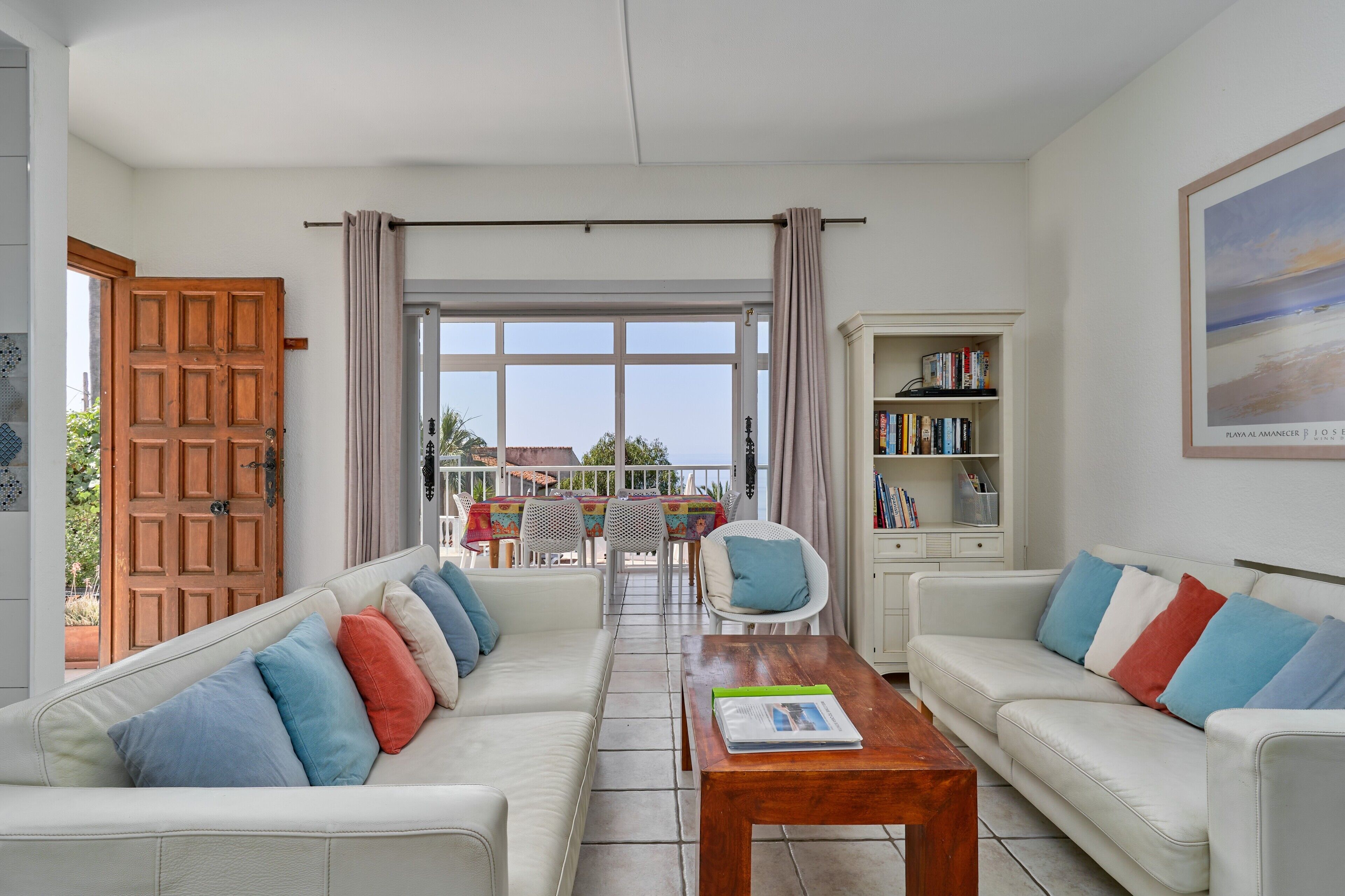 TV, fireplace, DVD player, table tennis