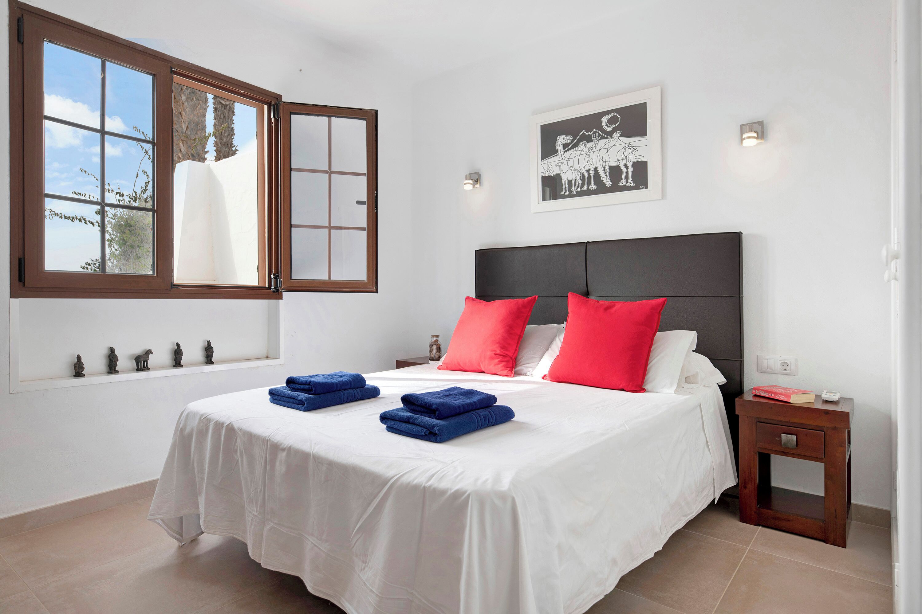 2 dormitorios, tabla de planchar con plancha, wifi gratis y ropa de cama