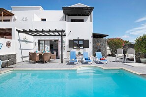 Pool - 'Casa Hibiscus' with Private Pool, Jacuzzi, Terrace & Garden (Playa Blanca)