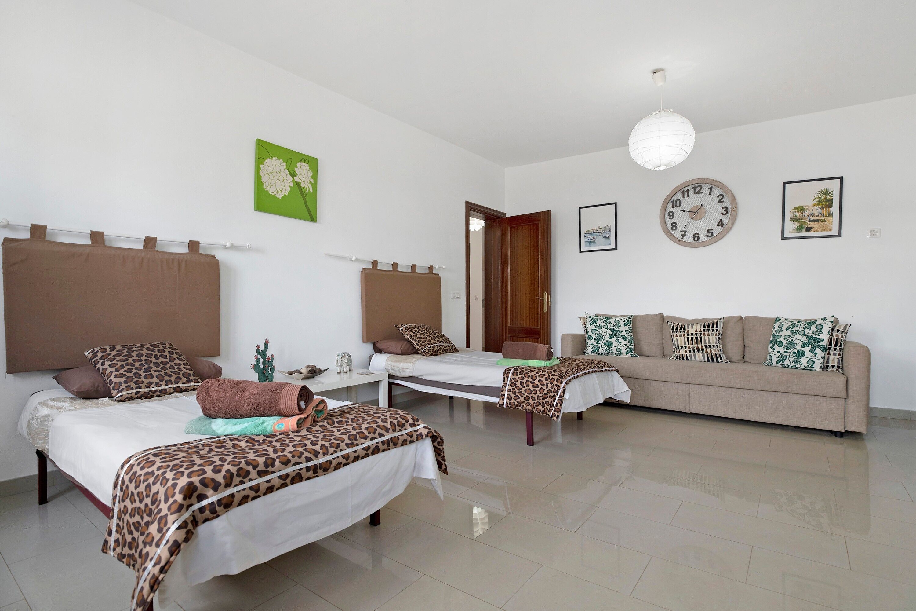 3 dormitorios, wifi gratis, ropa de cama