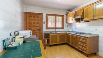 Refrigerador, microondas, parrilla de estufa y lavavajillas
