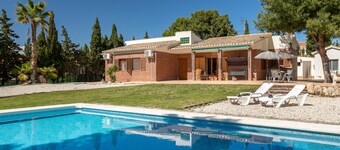 Pet-Friendly Holiday Home 'Las Yucas rural house' with Mountain View & Wi-Fi