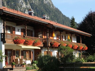 Vacation apartment 1 for 4 persons with terrace, 60 sqm, eat-in kitchen, 2 bedrooms