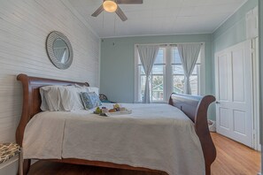 2 dormitorios, tabla de planchar con plancha, wifi y ropa de cama