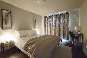 Room - Cozy and Quiet Family Home in Park Setting Near PDX (Vancouver)