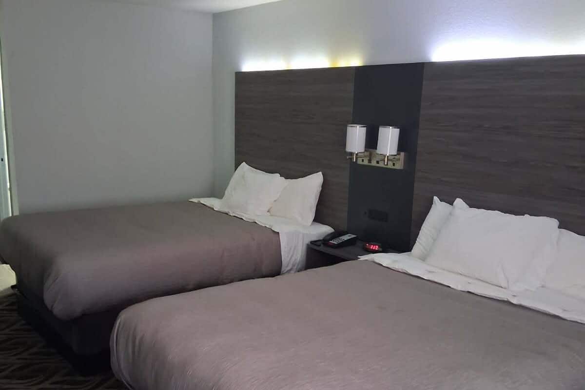 Standard Room, 2 Queen Beds, Non Smoking