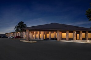 Exterior - Quality Inn (New Martinsville)
