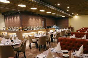 Se sirven desayunos, comidas y cenas 