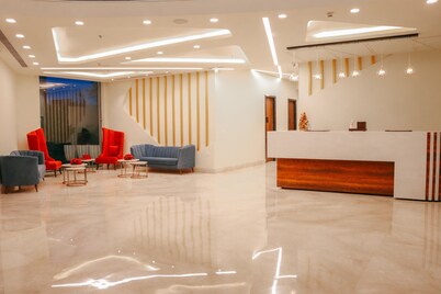 Playotel Premier Guna