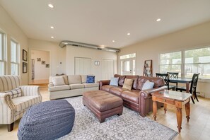 TV, ping pong, books - Chic Townhome on Lake Huron w/ Private Beach! (De Tour Village)