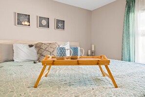 3 habitaciones, tabla de planchar con plancha, wifi y ropa de cama 