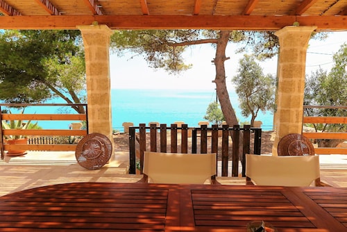 Seafront Villa with private pool
