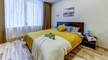 Comfort-Studio | Allergikerbettwaren, Schreibtisch, laptopgeeigneter Arbeitsplatz