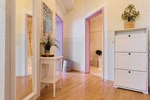 Interior - ★ Jugendstil Flat with 2 bedrooms in the city centre + balcony ★ (Erfurt)