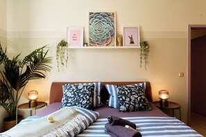 2 chambres, fer et planche à repasser, lit parapluie, Wi-Fi gratuit