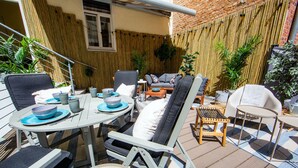 Outdoor dining - ★ Bright Jugendstil Apartment in the ❤ of Erfurt ★ (Erfurt)