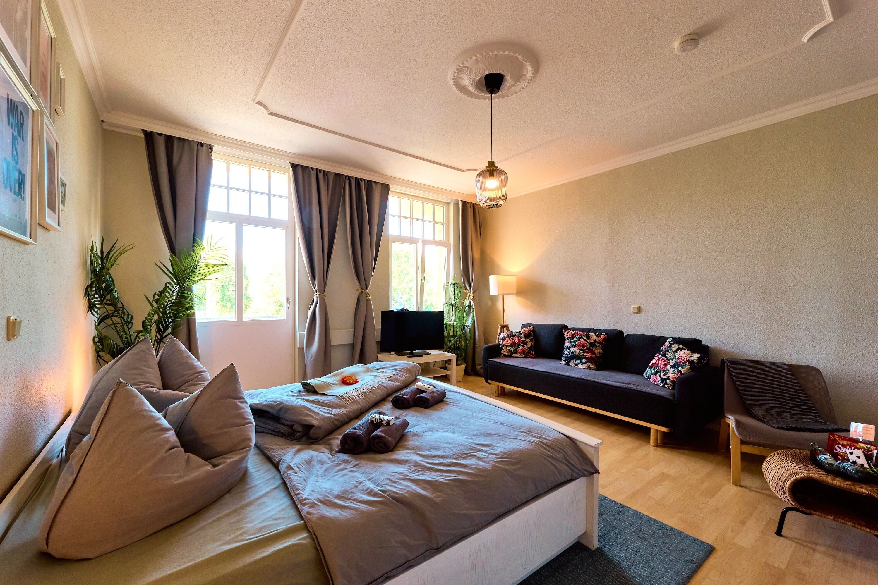 2 chambres, fer et planche à repasser, lit parapluie, Wi-Fi gratuit