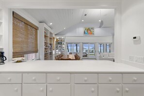 Interior - Monte Verde - Gulf-front, Prime Location, Amazing Views, Short Walk to Seaside (Seagrove Beach)