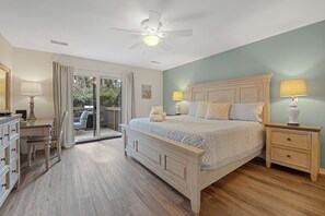 3 bedrooms, desk, free WiFi, bed sheets - Relaxing Coastal Getaway w/ Private Deck, BBQ, King Suites & Bunk Room (Hilton Head Island)