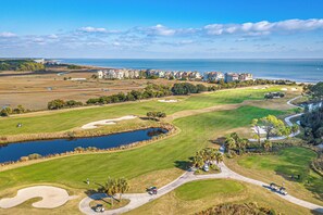 Golf - Relaxing Coastal Getaway w/ Private Deck, BBQ, King Suites & Bunk Room (Hilton Head Island)