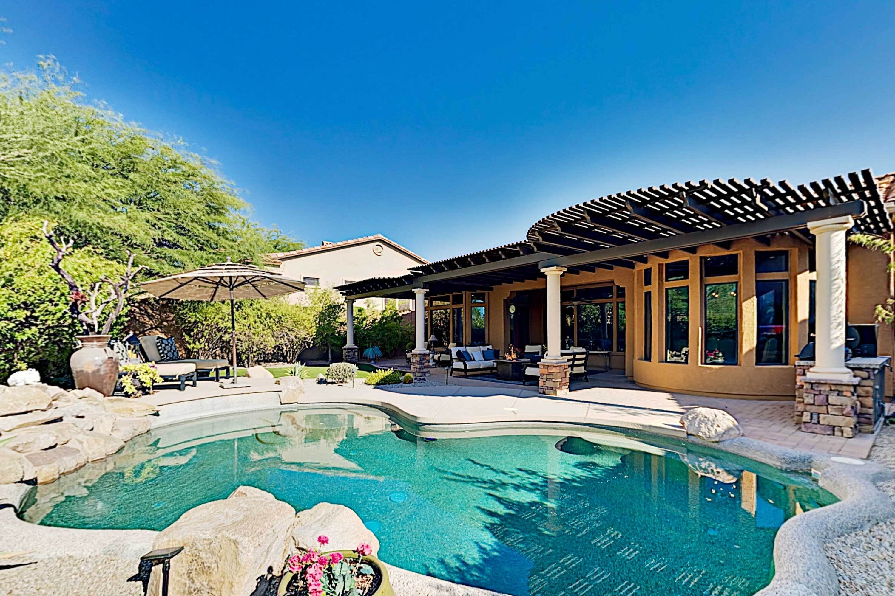 Mesa Villa: Heated Pool, Fire Pit & Golfing!