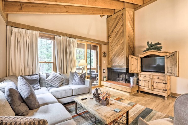 TV, fireplace, MP3 dock, music library