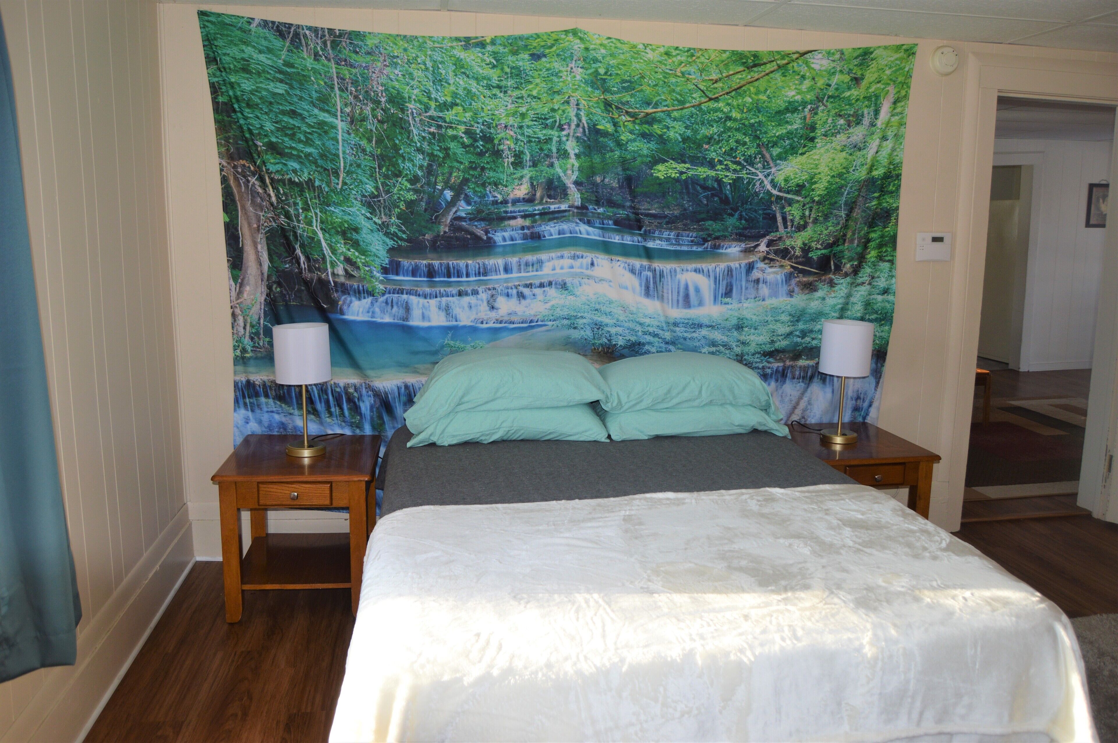 2 habitaciones, tabla de planchar con plancha y wifi gratis 