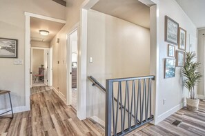 Unclassified image, 5 of 54, button